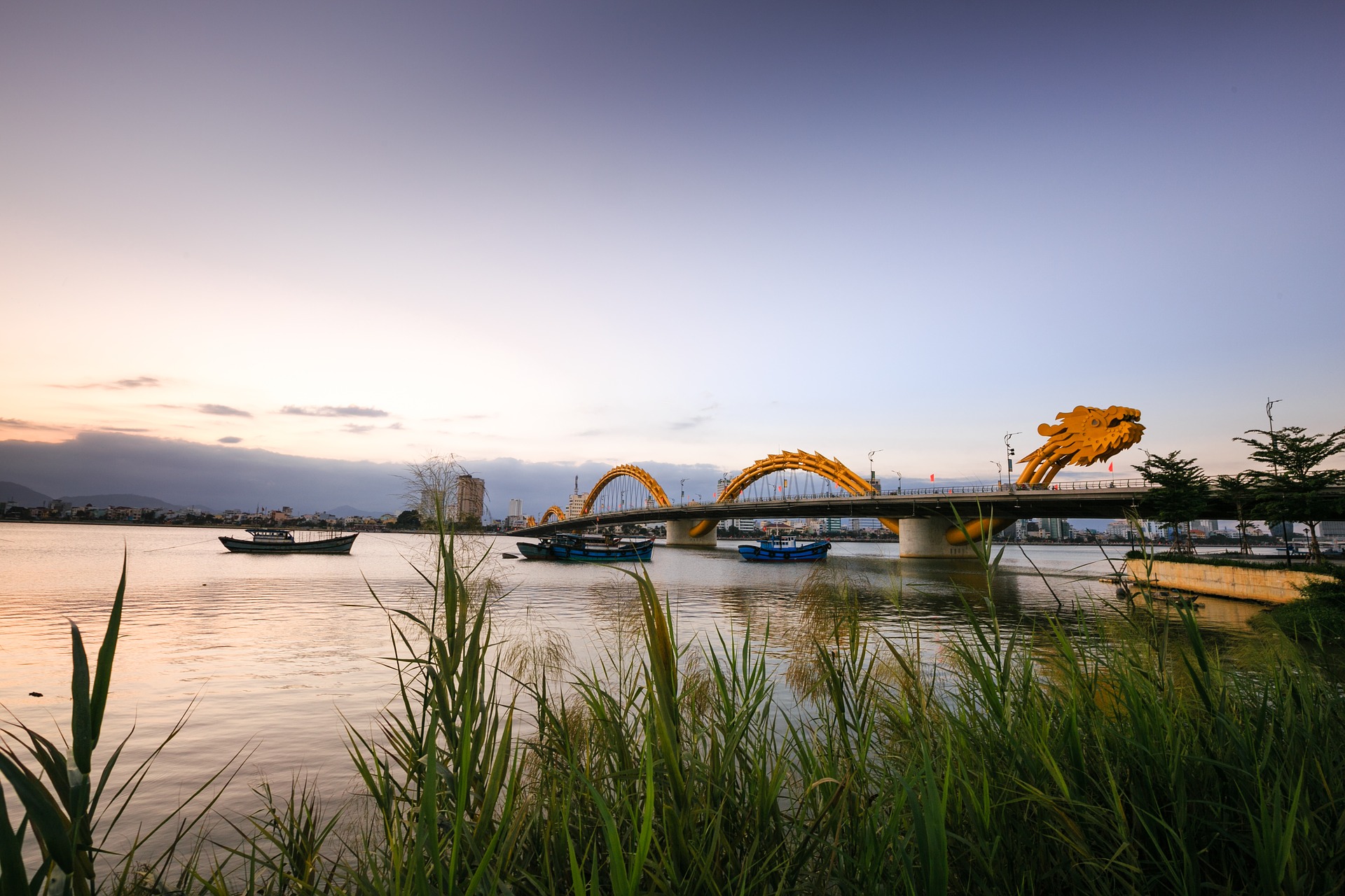 Hue  Danang  Hoi An  (F/L)